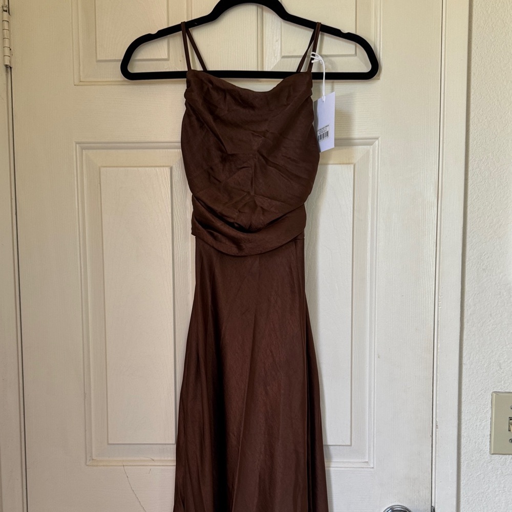 Elegant Brown Sleeveless Dress